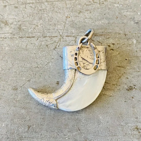 ♥️ Gypsy Silver ♥️ Sterling Silver & MOP Hand Stamped Horseshoe Pendant - Picture 2 of 7